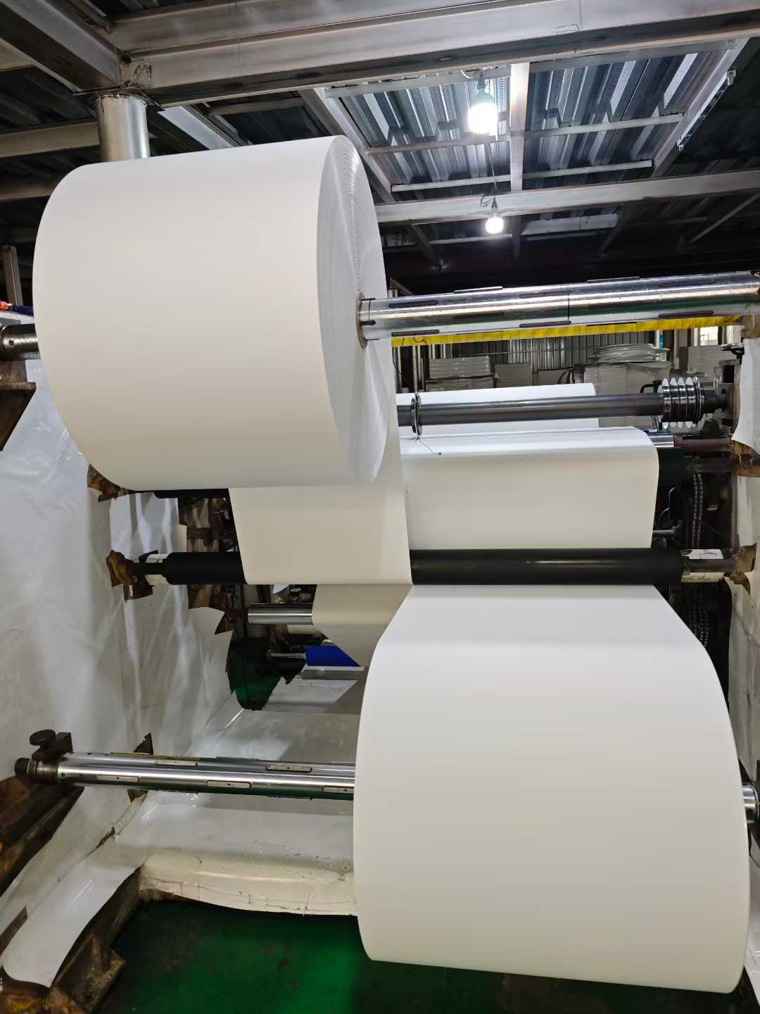 Advanced production line and manufacturing equipment for paper rolls